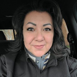 Meet your Posher, Cynthia